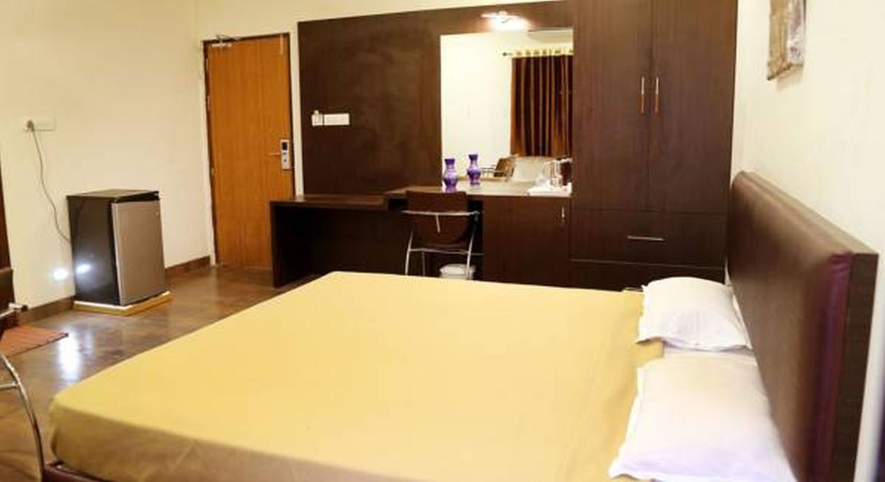 Kailash Residency Hotel Aurangabad  Exterior photo